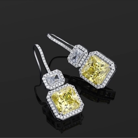 14k 5ct Canary Earrings - Picture 3 of 11